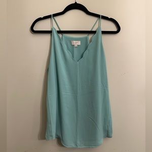 Women’s Medium Loft blouse